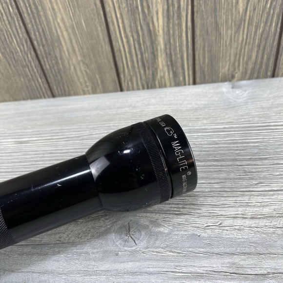 Vtg 10" Mag Lite Instrument 3D Cell Flashlight Ontario CA With Extra Light Bulb - Picture 6 of 16